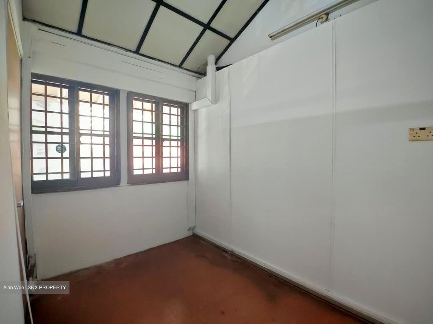 Jurong West Street 92 (D22), Shop House #576584671